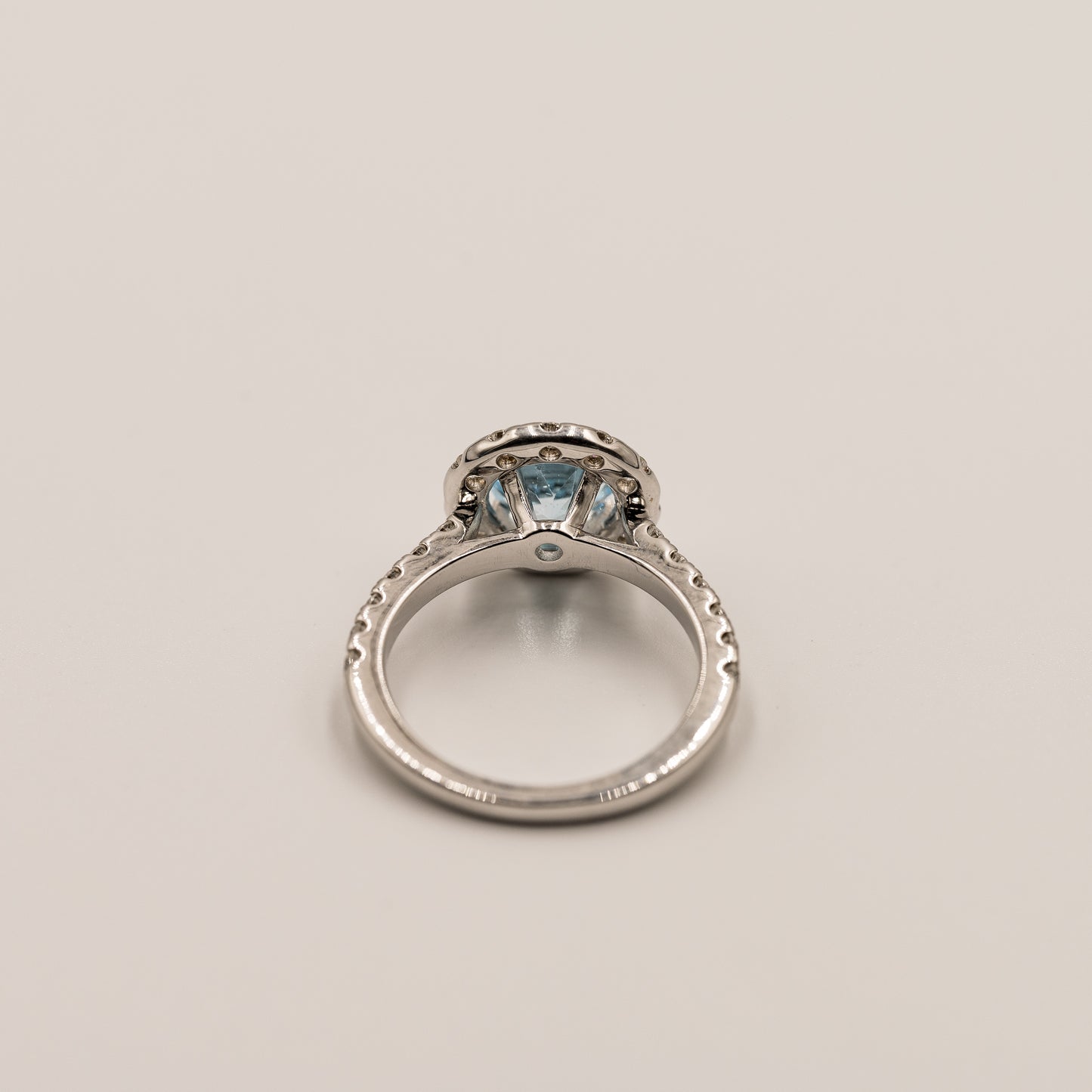 Blue | Topaas & Moissanite Diamant - Madamas - Antwerp