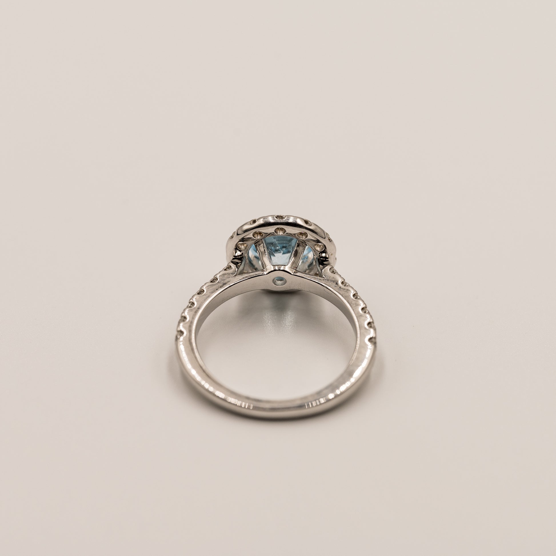 Blue | Topaas & Moissanite Diamant - Madamas - Antwerp